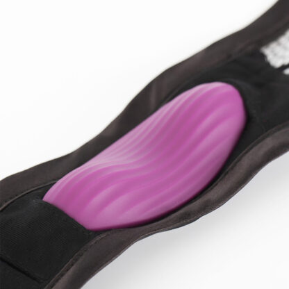 Svakom Edeny App Controlled Clitoral Stimulator - Image 3