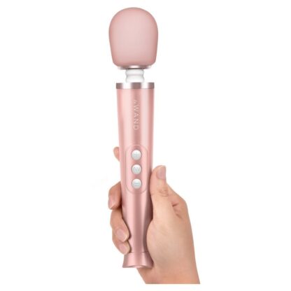 Le Wand Petite Gold Travel Rechargeable Wand - Image 2